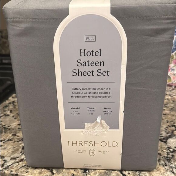 Threshold Gray Hotel Sateen Sheet Set - Full - Picture 1 of 2